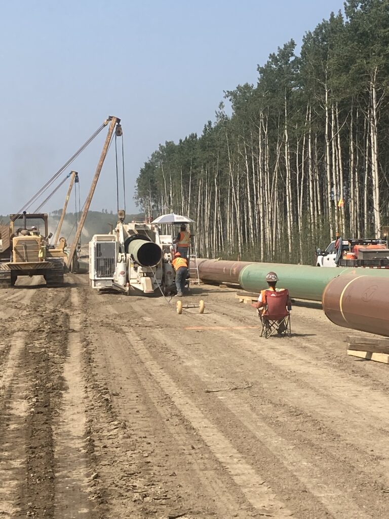 Pipeline crew at work